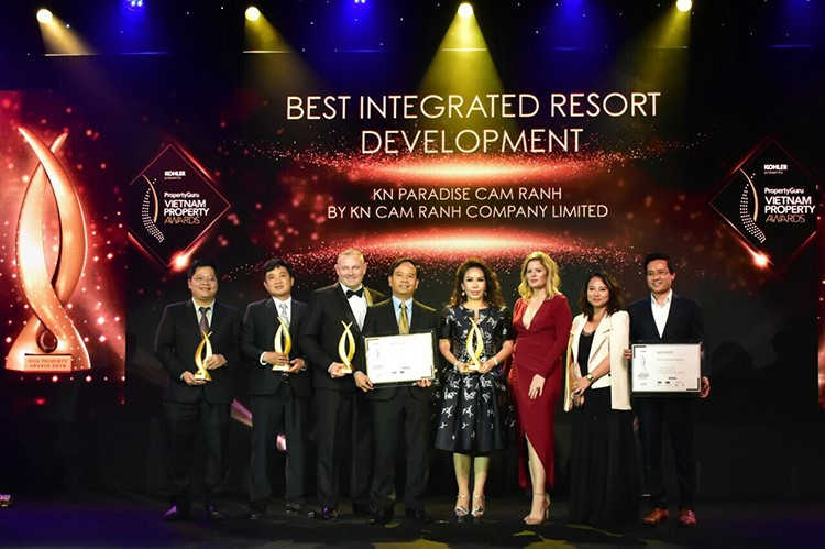 Chủ đầu tư KN Cam Ranh, dự án KN Paradise Cam Ranh nhận giải Best Integrated Resort.