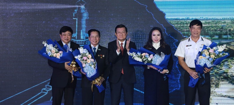 Ông Lê Văn Kiểm ủng hộ 100 tỷ đồng ở giải Swing for Trường Sa