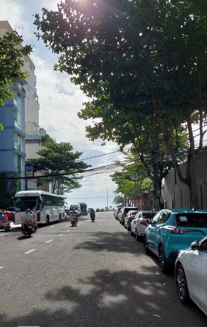 Bán toà nhà 28 phòng đường Củ Chi, Nha Trang, cách Biển 50m