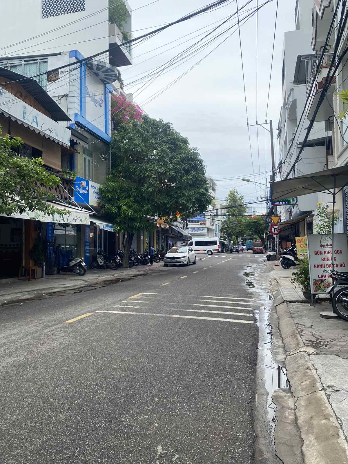 Bán nhà mặt tiền đường Lê Đại Hành, Nha Trang ngang 5m