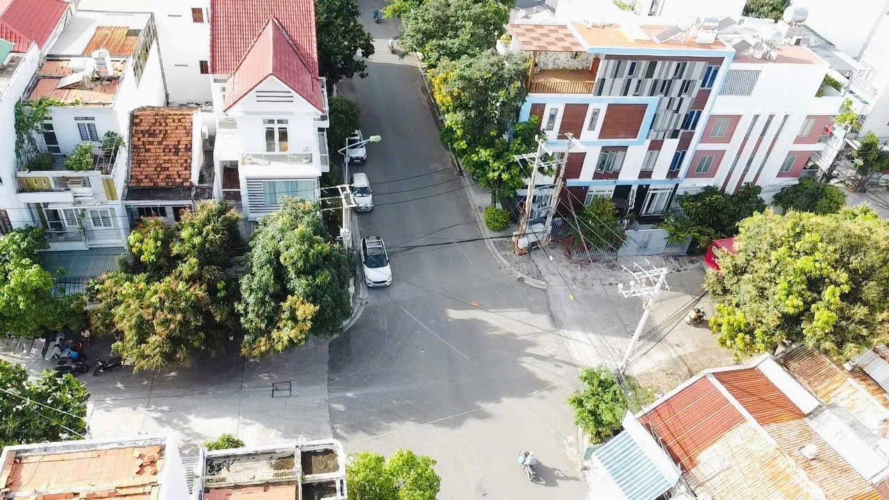 Bán Nhà góc 2 mặt tiền đường Nguyễn Thị Định, P Phước Long, Nha Trang