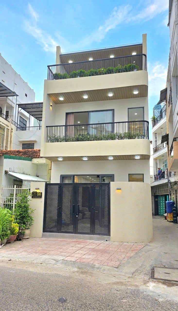 SIÊU PHẨM NHÀ ĐẸP 3 TẦNG MẶT TIỀN SỐ 56 ĐƯỜNG ĐỒNG NAI - TP NHA TRANG- DT 80.7M2 - GIÁ 11,9 TỶ