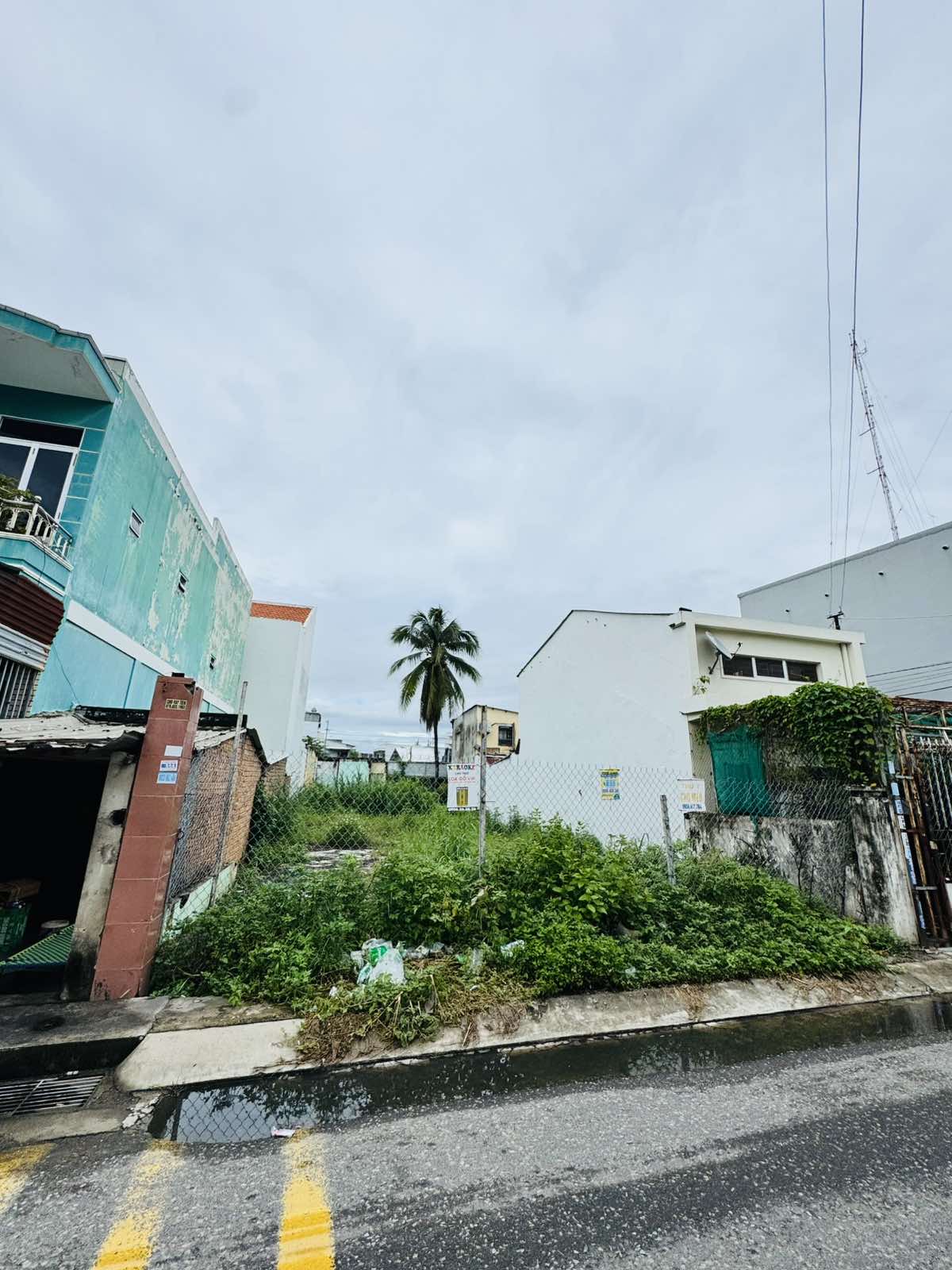 Bán lô đất đẹp cách biển Trần Phú, Nha Trang chỉ 250m, kế bên Bệnh Viện Vinmec