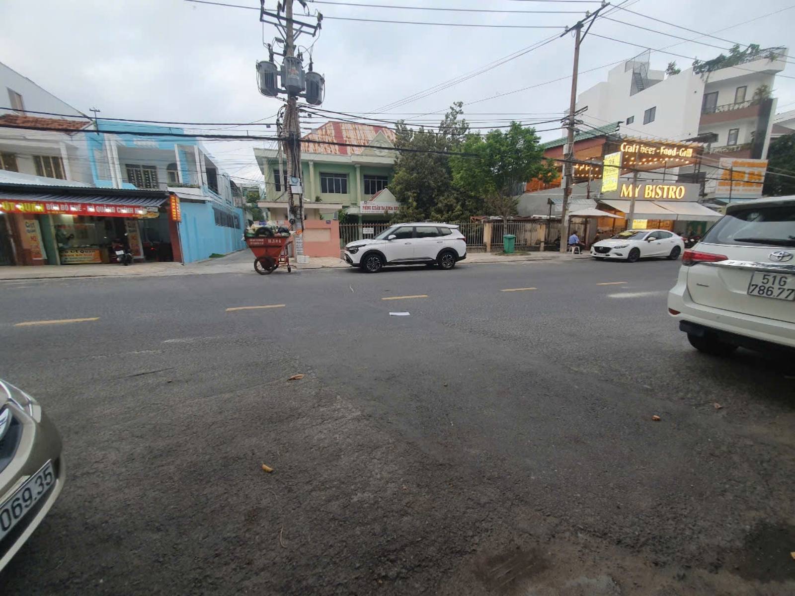 Bán nhà 2 mặt tiền kinh doanh đường Dã Tượng, Nha Trang