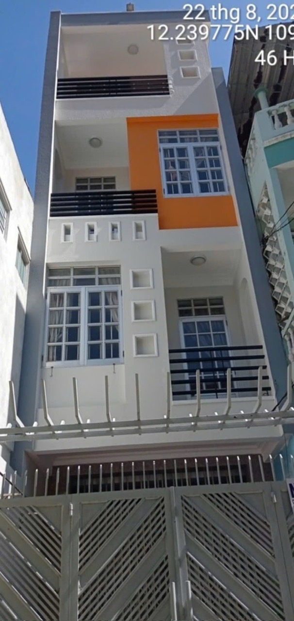 Bán Nhà hẻm Hùng Vương, Nha Trang, gần Biển