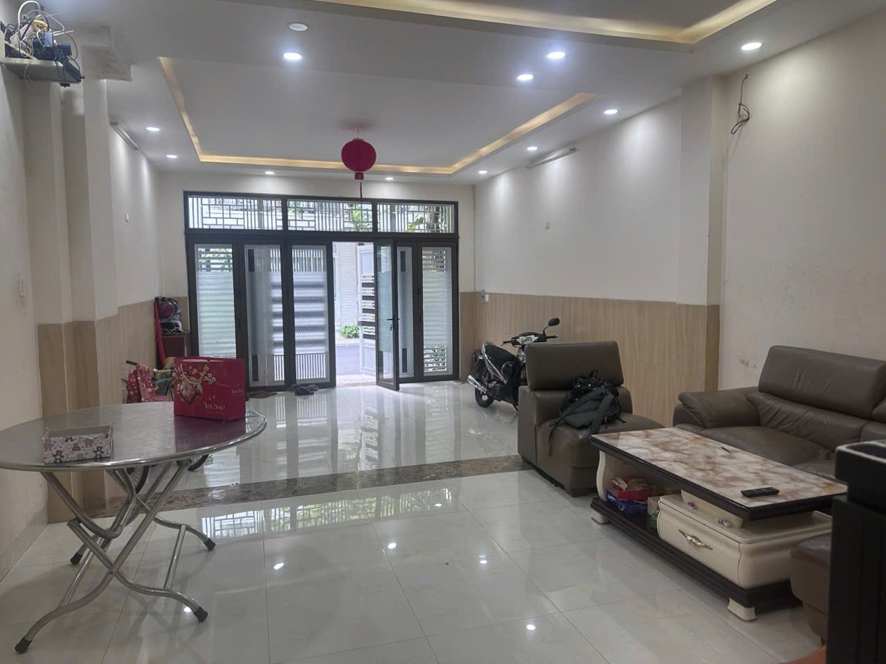 Bán nhà mặt đường Nguyễn Thái Bưng, Nha Trang (KĐT VCN)