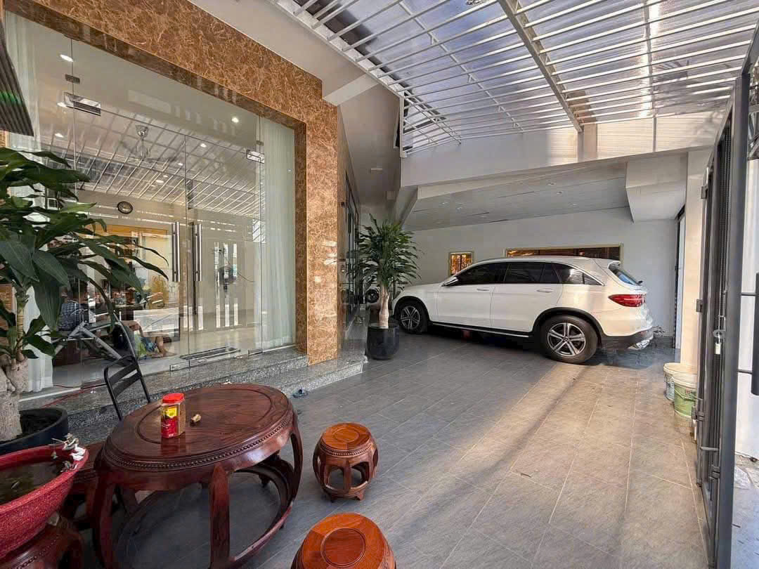 HẠ GIÁ -  BÁN NHÀ GÓC 2 MẶT TIỀN VÕ TRỨ – TRUNG TÂM NHA TRANG. GÍA 12TY500