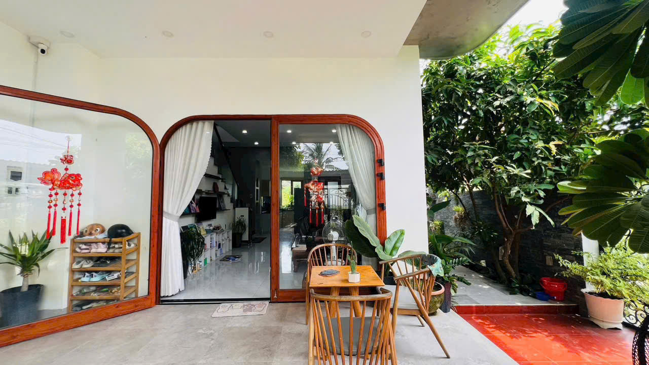 Cần bán căn nhà tâm huyết mặt tiền đường Liên Hoa phường Tây Nha Trang. DT 134m2. Giá 6.3 tỷ