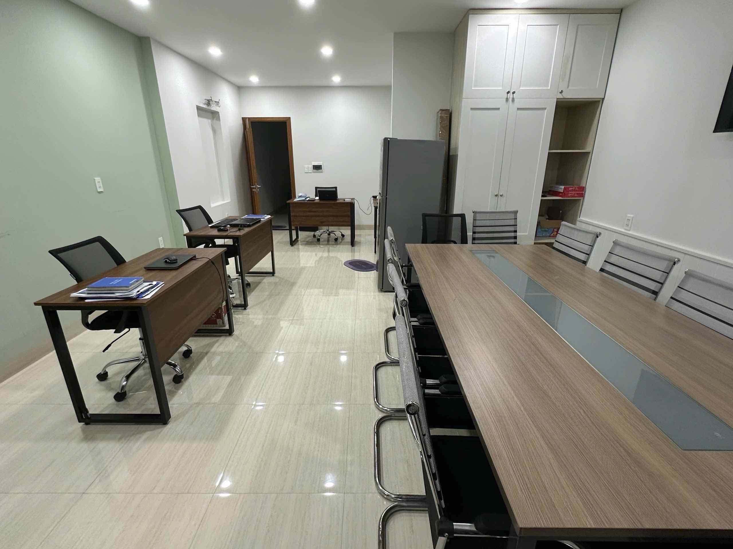 Bán nhà đẹp 4 tầng đường A2 ( Văn Tiến Dũng), Nha Trang gần Tố Hữu