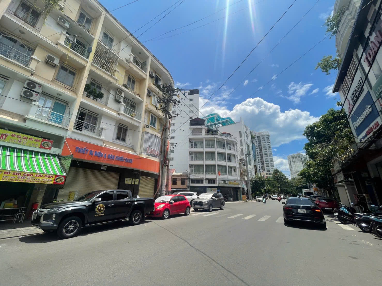 Bán nhà 3 tầng đường Hàng Cá, P. Xương Huân, Nha Trang