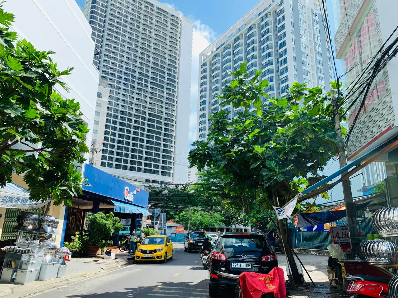 Bán nhà phố khu bàn cờ, mặt tiền đường Lê Quý Đôn, Nha Trang