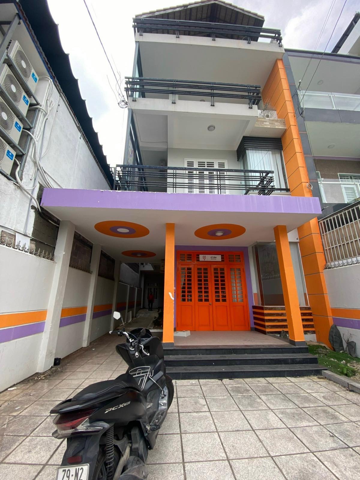 Bán nhà mặt tiền đường Đặng Tất - Nha Trang