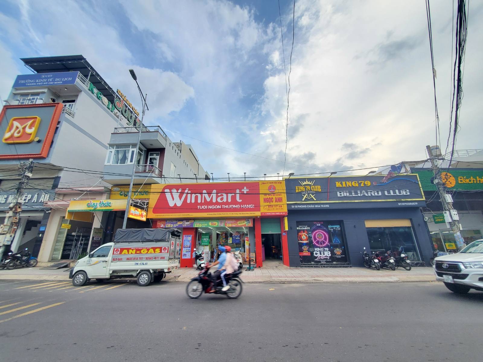 Bán nhà mặt tiền đường Phong Châu, Nha Trang chỉ 150tr/m