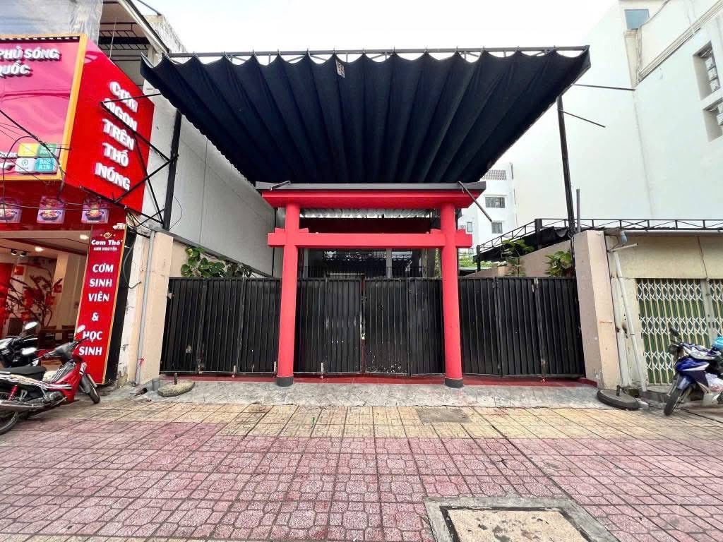 Cho thuê mặt bằng kinh doanh đường Vân Đồn, Nha Trang 280m2