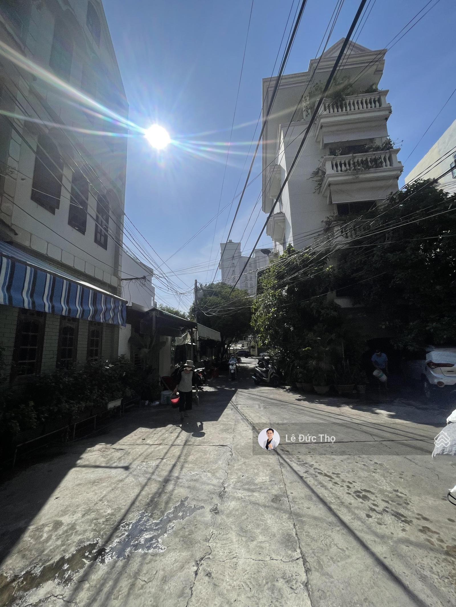 Bán đất lô góc 2 mặt tiền hẻm Pasteur, gần biển Nha Trang, ngang 10m cực đẹp