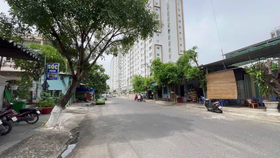 Bán đất đường Nguyễn Chích, Vĩnh Hoà, đối diện Chung cư Bình Phú