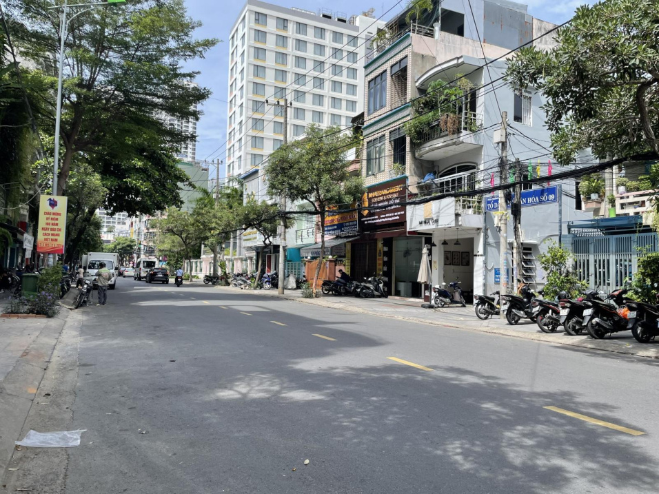 Bán Nhà mặt tiền đường Nguyễn Thị Minh Khai, Nha Trang - Cách biển 300m