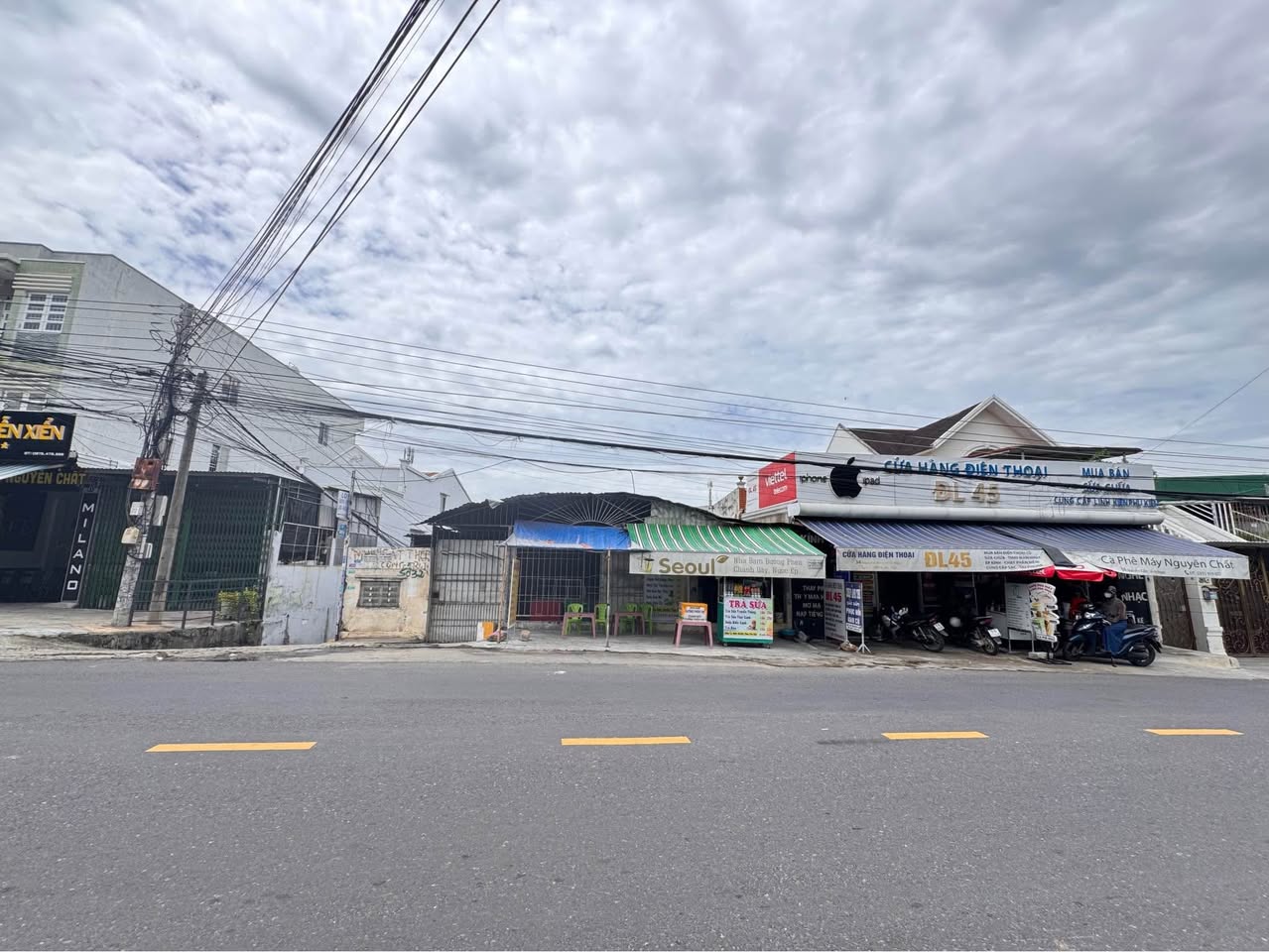 Bán nhà cấp 4 cũ 2 mặt tiền đường Nguyễn Xiển, Nha Trang ngang hơn 10m