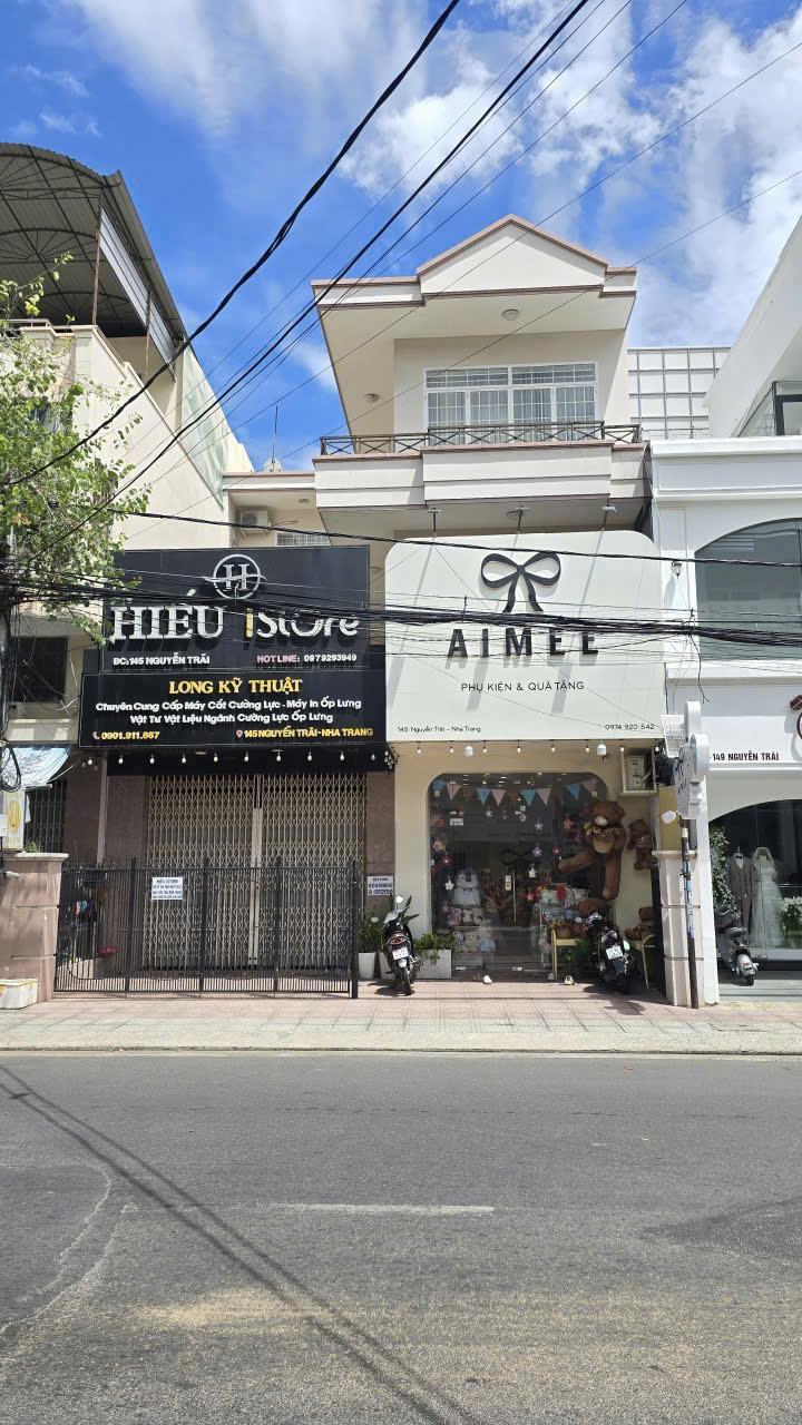NHÀ MẶT TIỀN NGUYỄN TRÃI – NGANG HIẾM 9M, TRUNG TÂM NHA TRANG. Dt 160.7m2. Giá 30ty