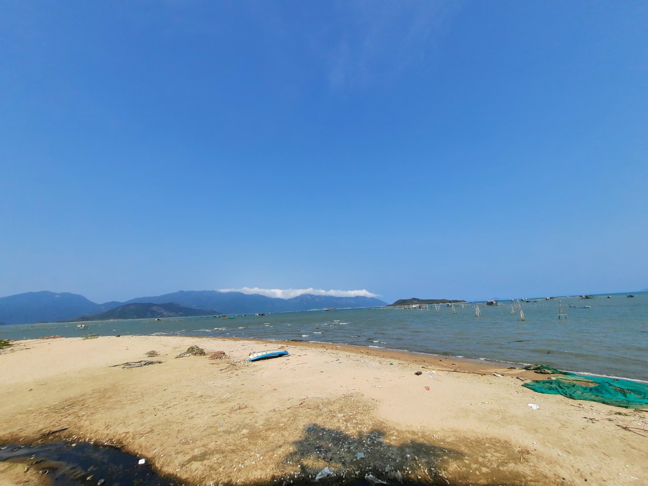 1200m2 đất mặt tiền QL1A ngang mặt biển hơn 15m cách Nha Trang 10km
