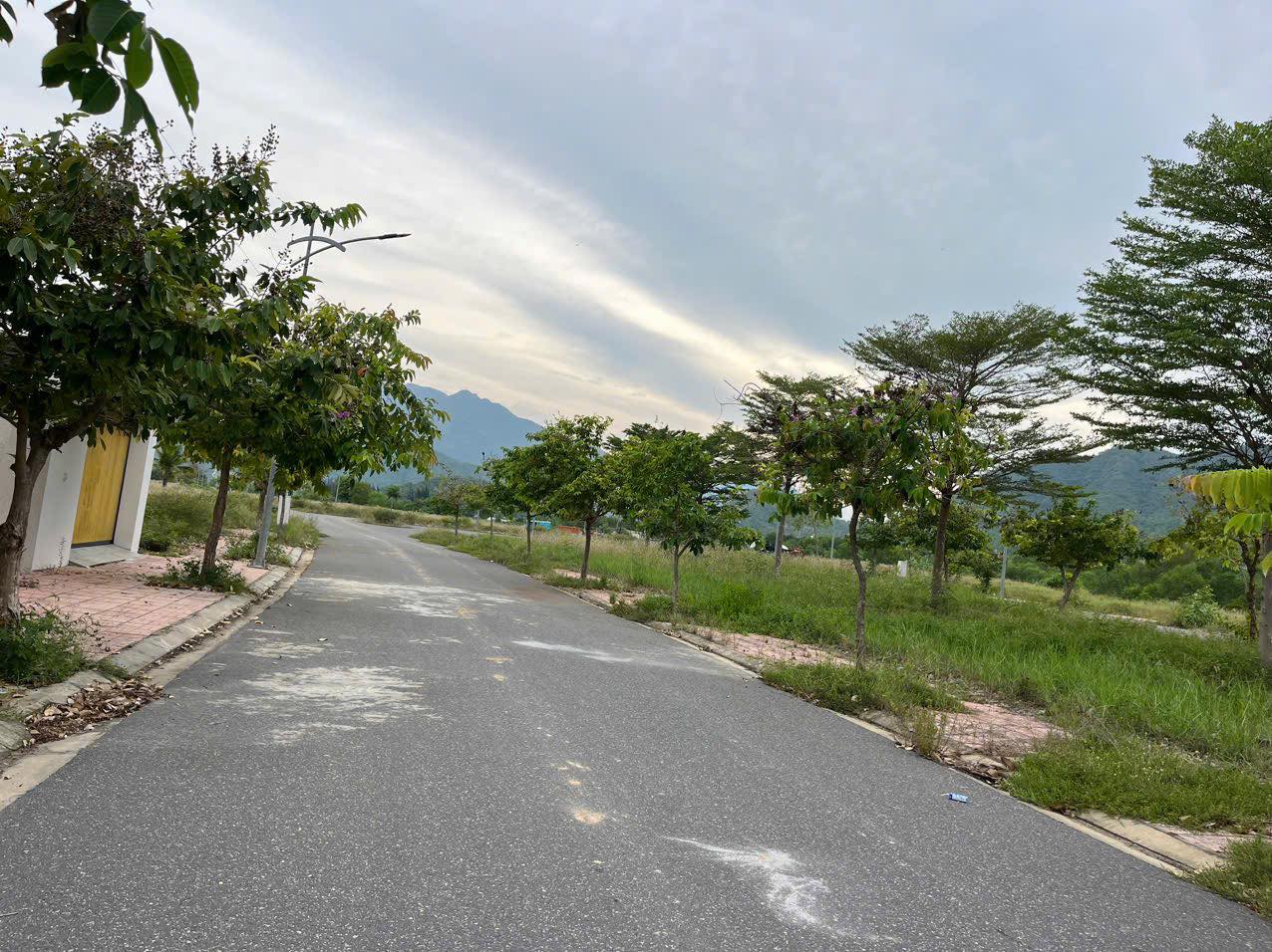  Bán đất Kđt Sông Tắc, Nha Trang Lô Góc ngay công viên 