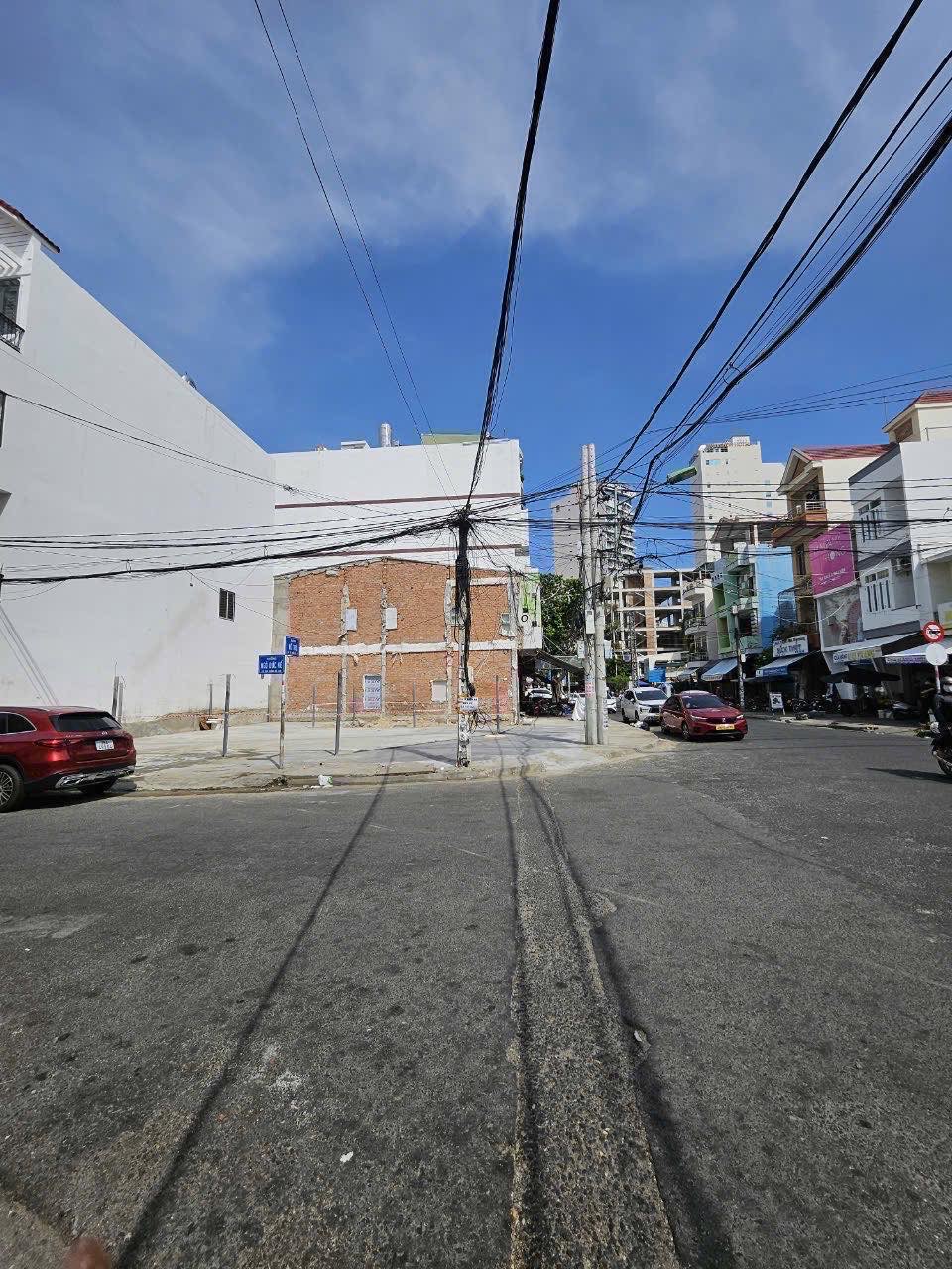 Bán lô đất góc Ngô Đức Kế- Võ Trứ