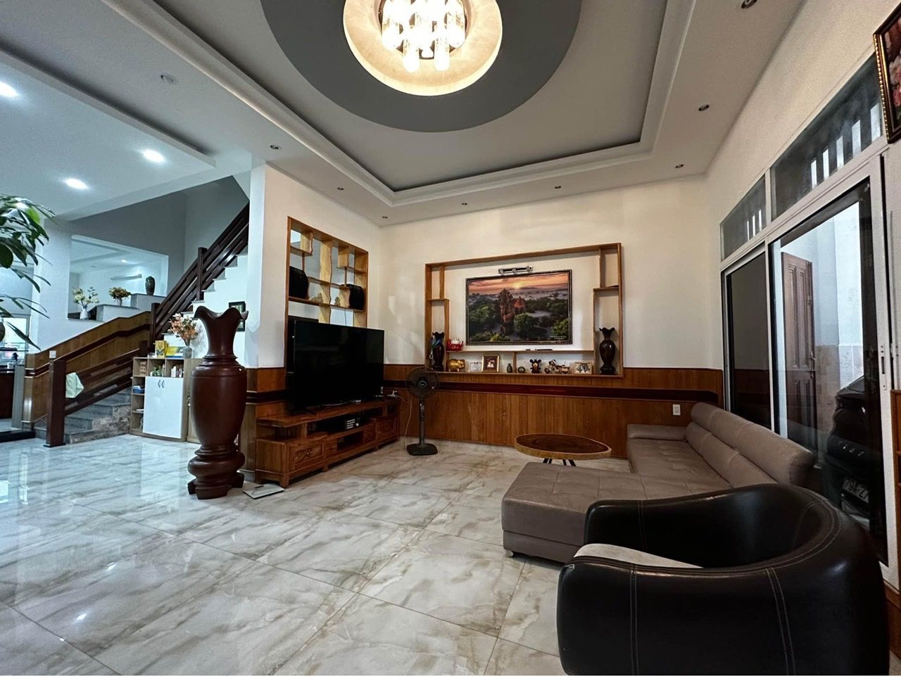 Bán nhà mới mặt tiền đường 19/5 - KĐT Vĩnh Điềm Trung, Nha Trang