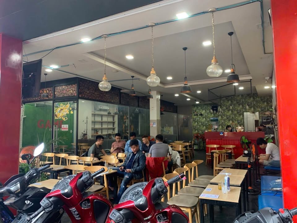 Bán nhanh nhà 5 tầng mặt tiền đường Hoàng Văn Thụ, Nha Trang