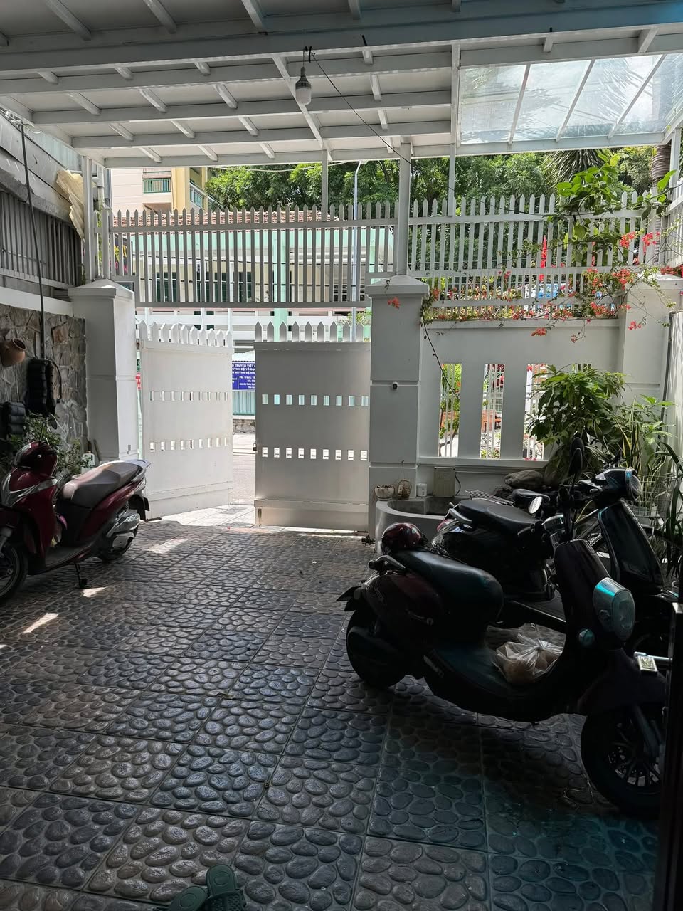 Bán nhà đường Lê Đại Hành, Nha Trang có sân đậu ô tô