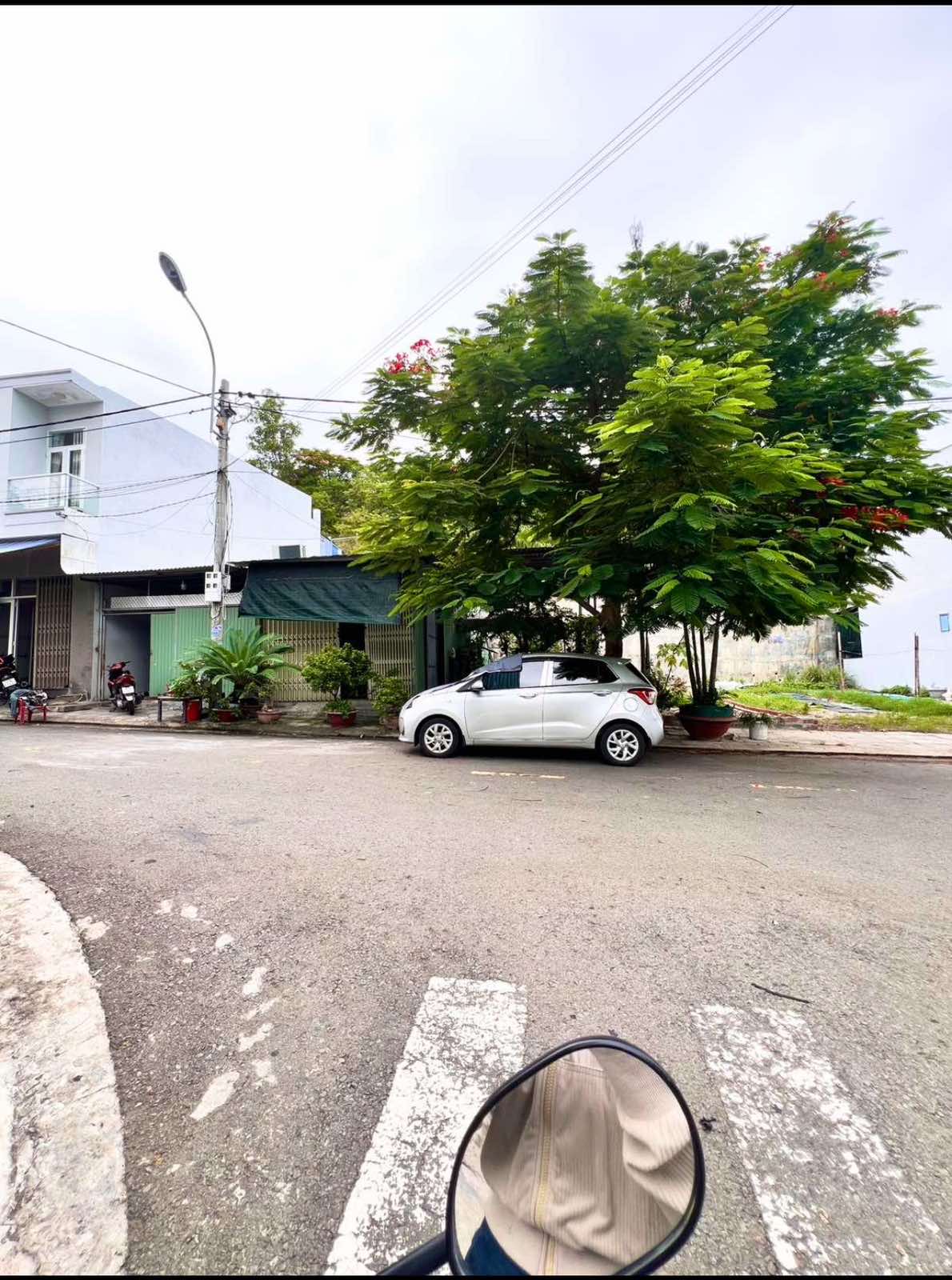 Bán lô đất gần biển Hòn Đỏ, Hòn Chồng, Nha Trang. Cách biển 40m. 