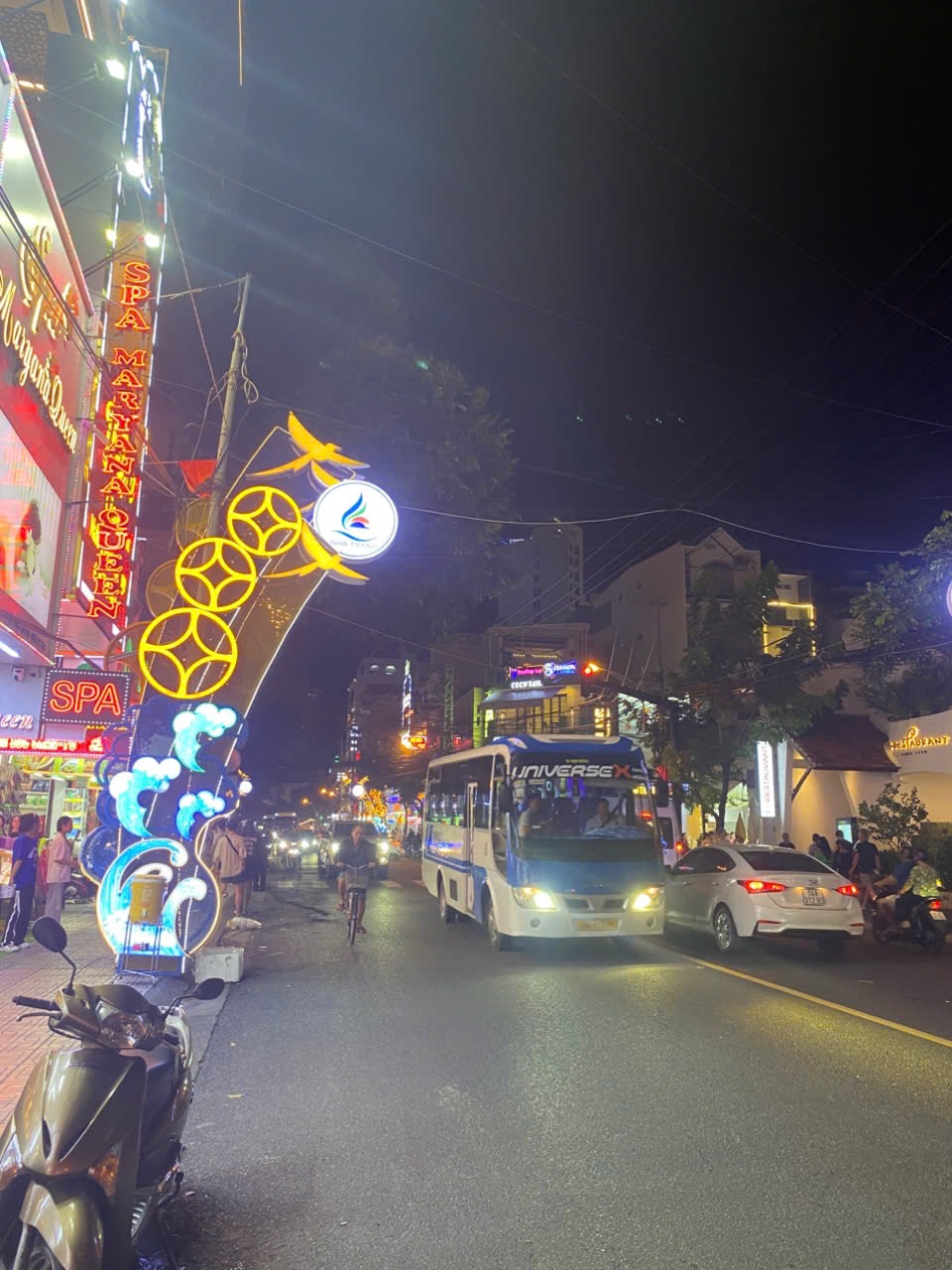 Bán nhà mặt tiền Nguyễn Thị Minh Khai, Nha Trang - Vị trí Kim Cương dòng tiền 95 tr/tháng