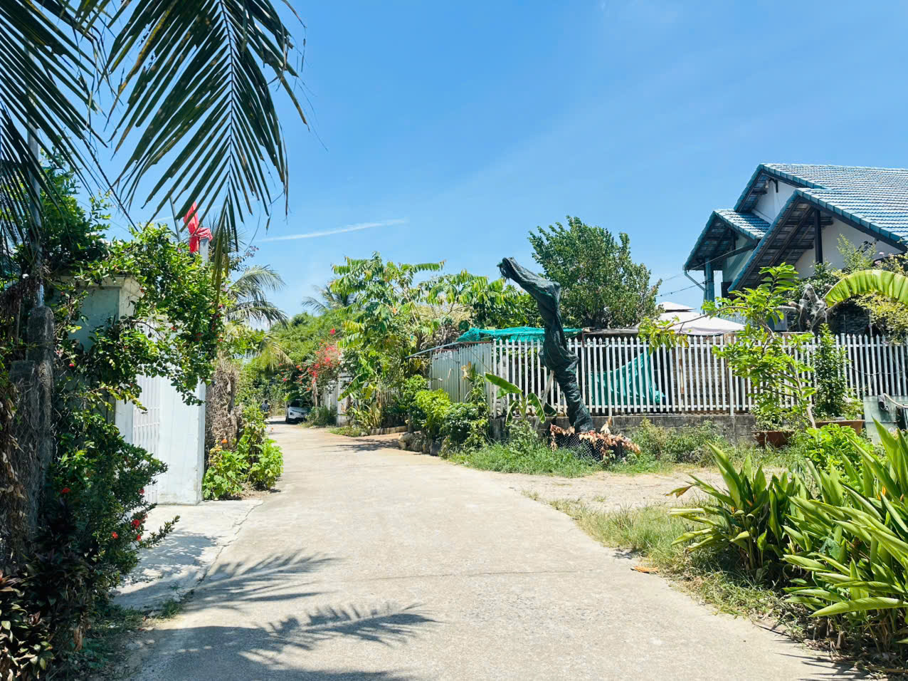 BÁN LÔ ĐẤT DIÊN AN CÁCH VÕ NGUYÊN GIÁP 400m. Dt 100m2. Giá 1.650ty