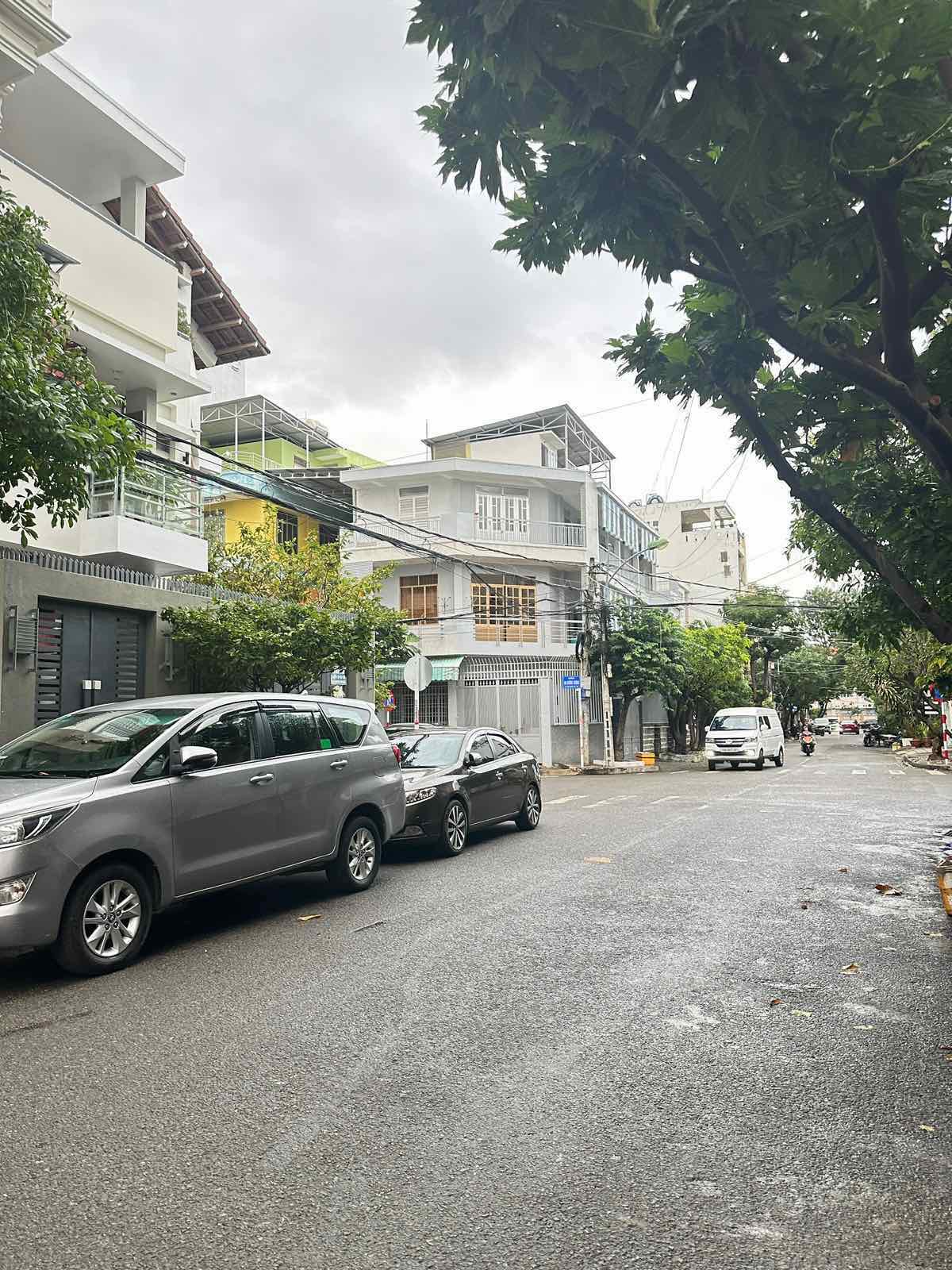 Bán Biệt thự mặt tiền Cổ Loa, Phường Tân Tiến, Nha Trang