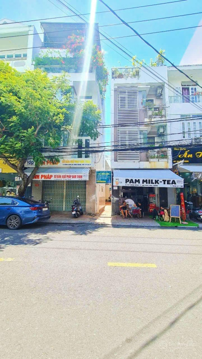 Bán nhà 3,5 tầng Hồng Bàng ngang 4,8m, cách Biển Nha Trang 900m