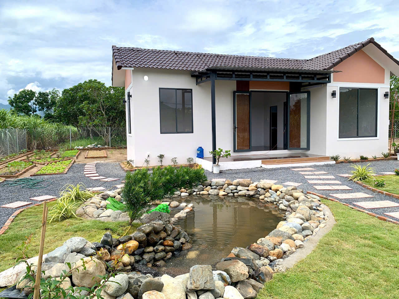 1 chiếc Farm nhà vườn đầy đủ công năng Diên Lâm - Diên Khánh 710m2 ngang gần 18m, bám đường nhựa. Giá 1.799ty