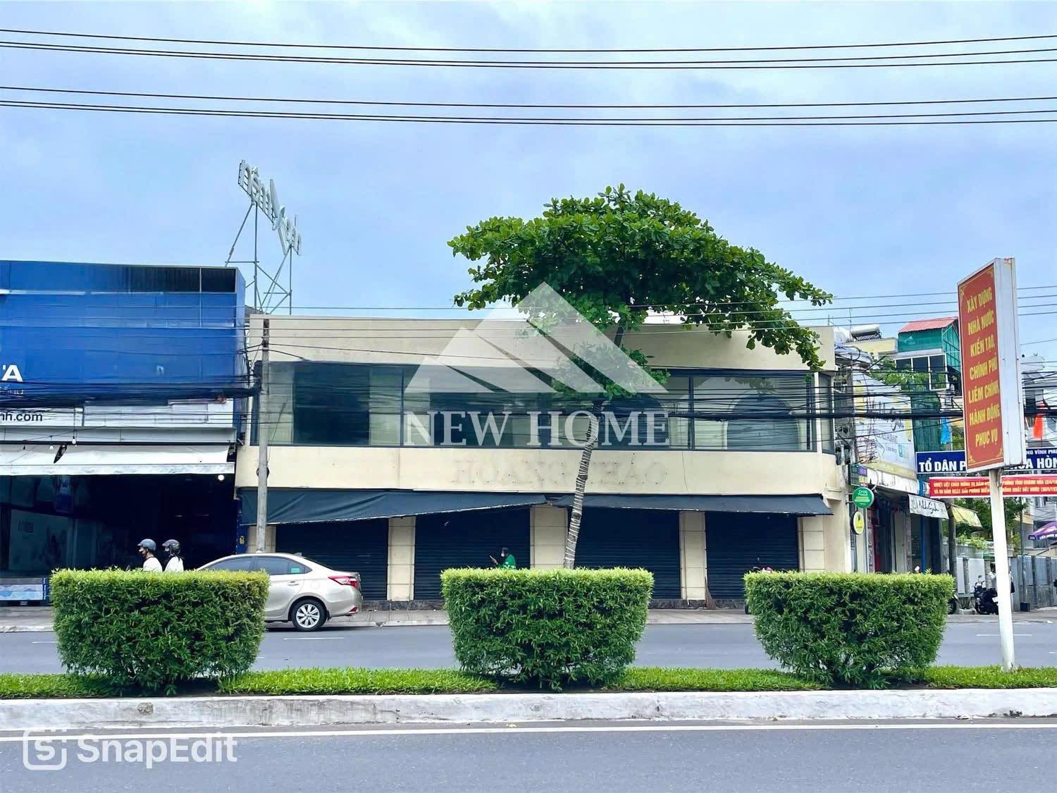 Cho thuê nhà mặt đường 2/4 Vĩnh Hải, Nha Trang ngang 14m