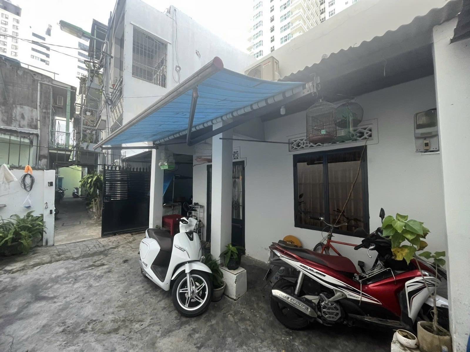 Bán Căn nhà chưa qua đầu tư liền kề tại 58 Hùng Vương, Nha Trang