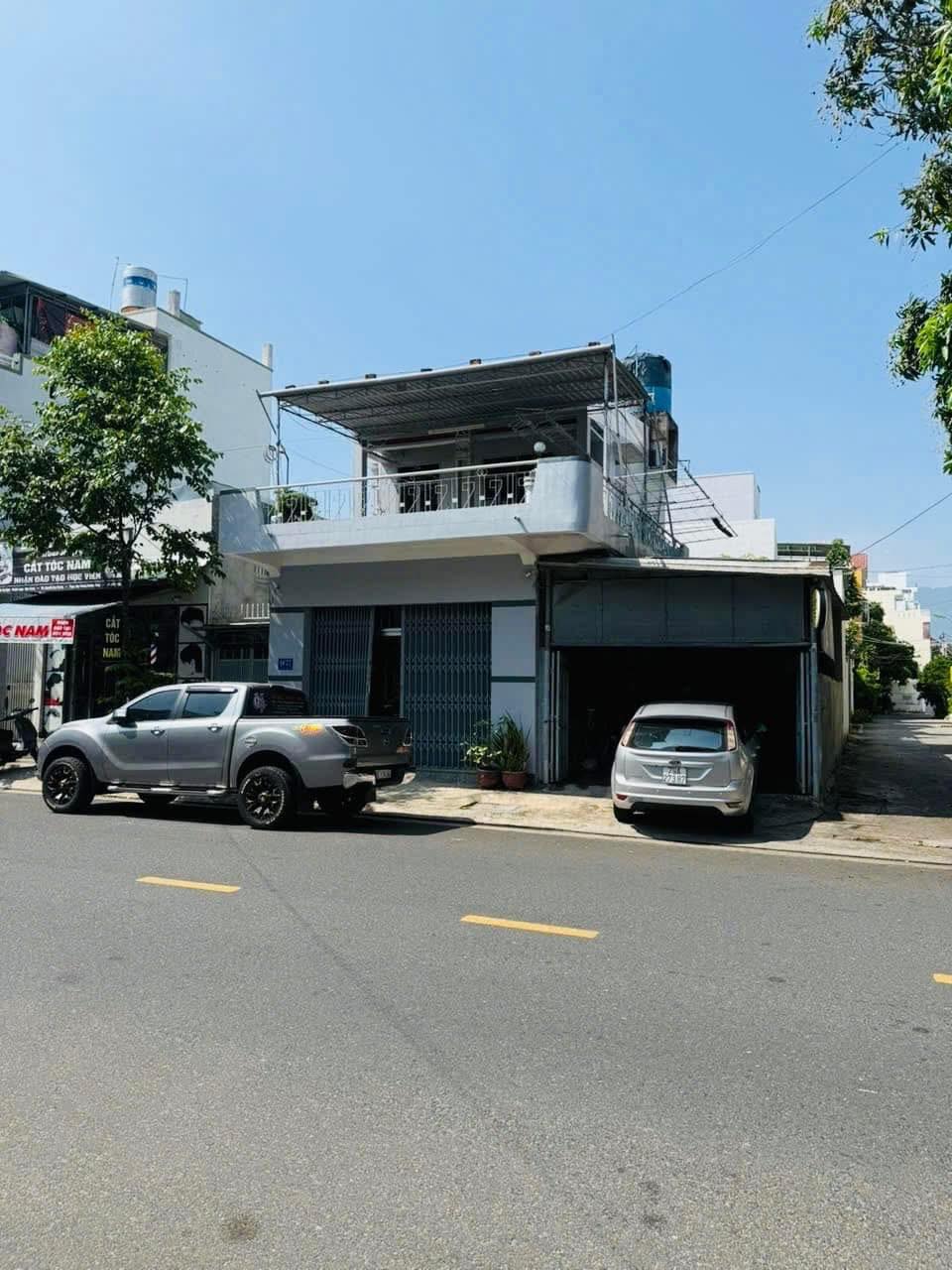 Cần Bán căn góc hai mặt tiền kèm nhà 2 tầng đường Nguyễn Thị Định rộng 16m- Nha Trang.