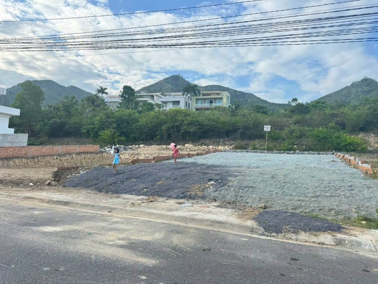 Bán Lô biệt thự đường Triệu Quang Phục, Nha Trang