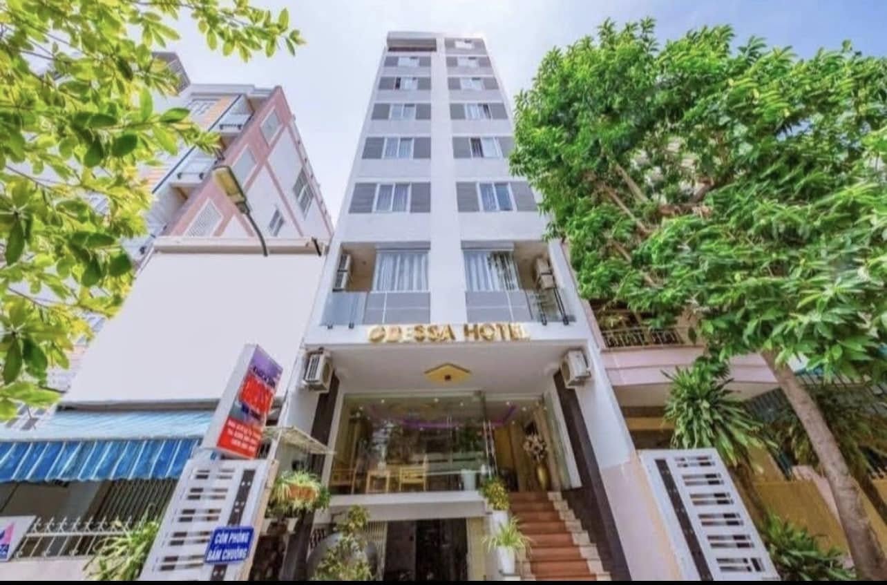 Bán khách sạn hẻm Lý Tự Trọng, Lộc Thọ, Nha Trang