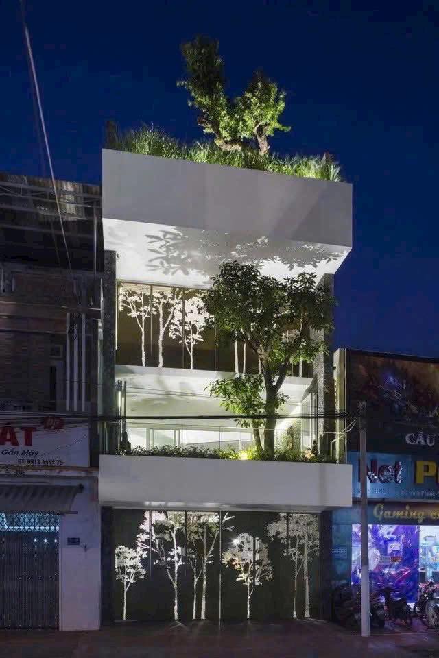 Bán nhà đẹp mặt tiền đường Trần Quý Cáp, Nha Trang, Nhà thiết kế đẹp, xịn xò.