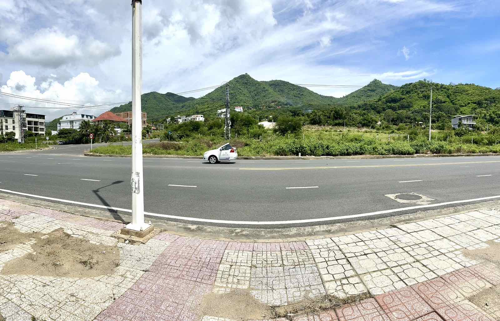 Bán lô đất Mặt tiền Phạm văn Đồng, KĐT mới Vĩnh Hoà, Nha Trang