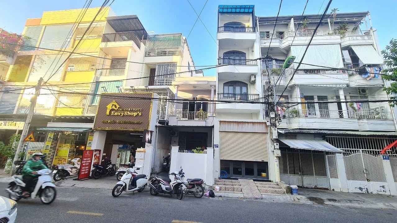 Bán nhà 4 tầng mặt tiền đường Võ Trứ - Tp Nha Trang