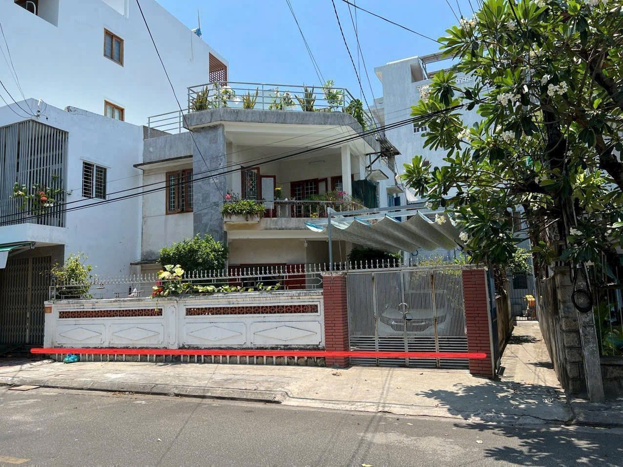 Bán nhà mặt đường Mê Linh, Nha Trang, Khu bàn cờ giá 106tr/m