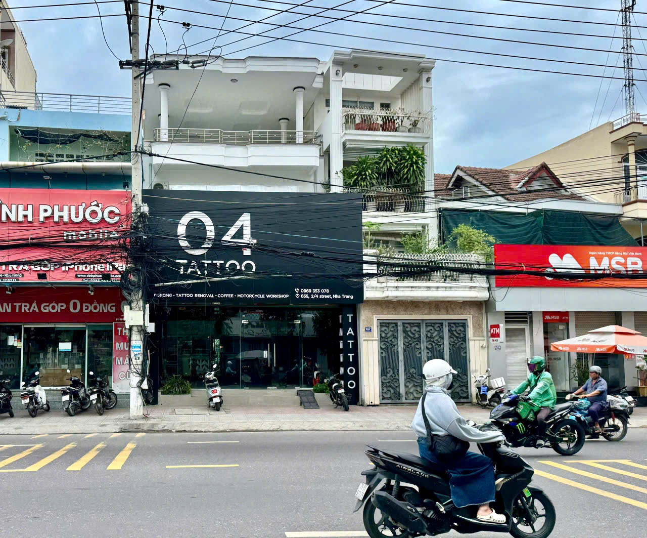 BÁN NHÀ 3 TẦNG MẶT TIỀN ĐƯỜNG 2/4 – NHA TRANG. DT 95.5M2. GIÁ 16.9 TỶ