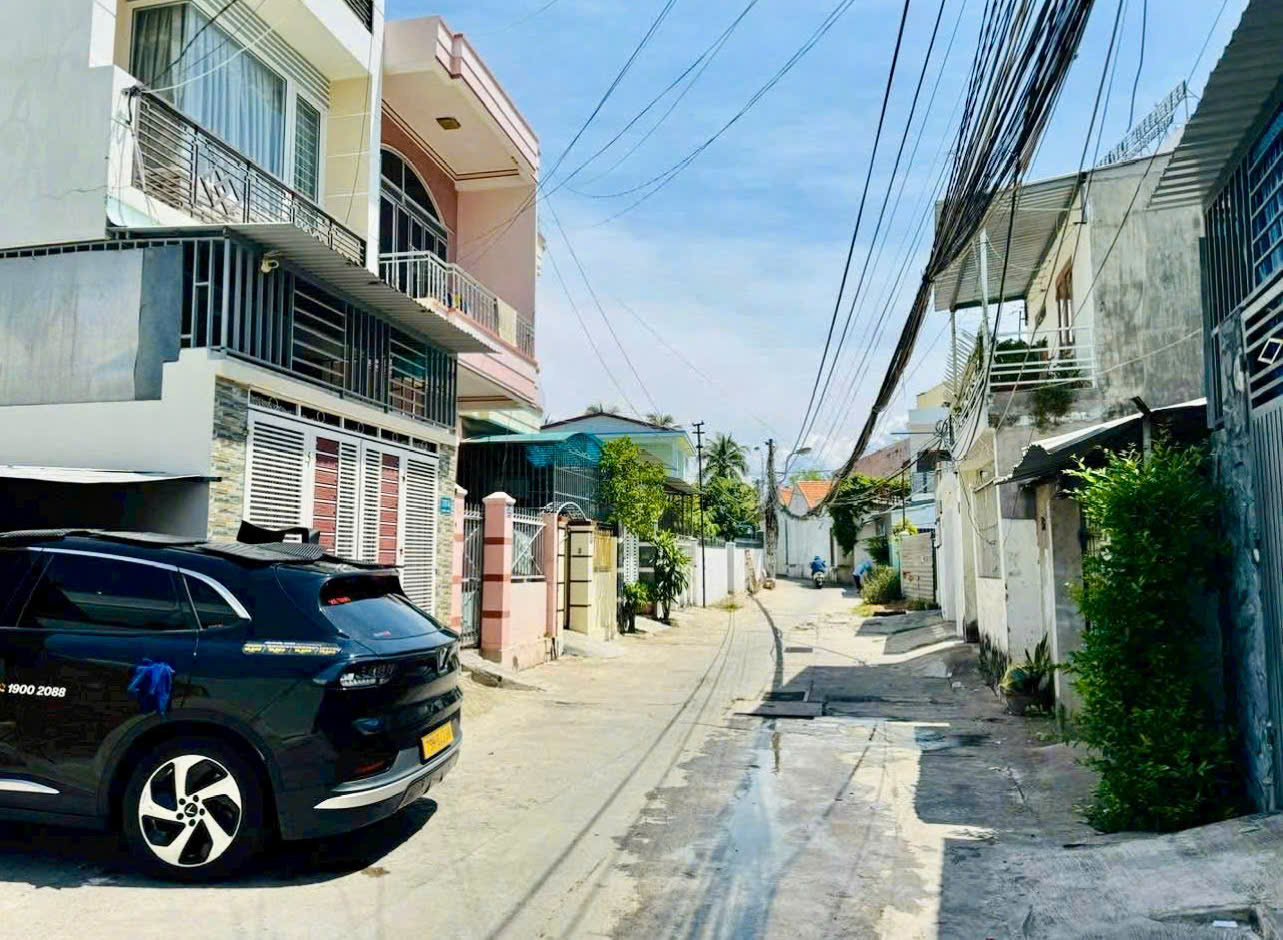 BÁN NHÀ CẤP 4 – HẺM Ô TÔ PHƯỚC LONG – NAM NHA TRANG .Giá: 5.3 tỷ