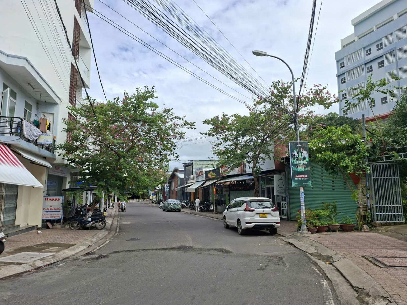 Bán nhà mặt tiền đường Đoàn Trần Nghiệp, Nha Trang, cách Biển 200m