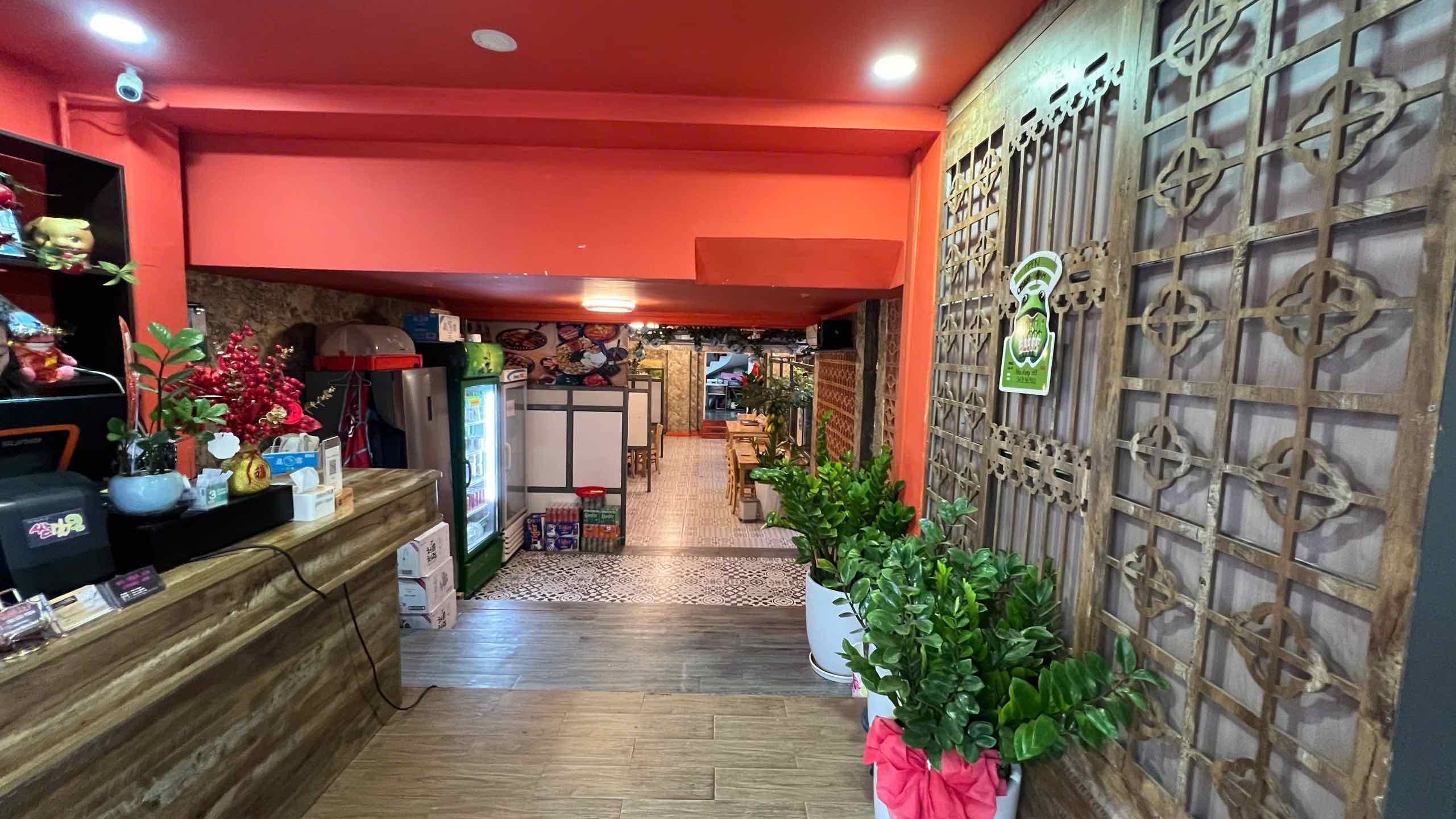 Bán nhà mặt đường Nguyễn Thiện Thuật, Nha Trang, căn Góc