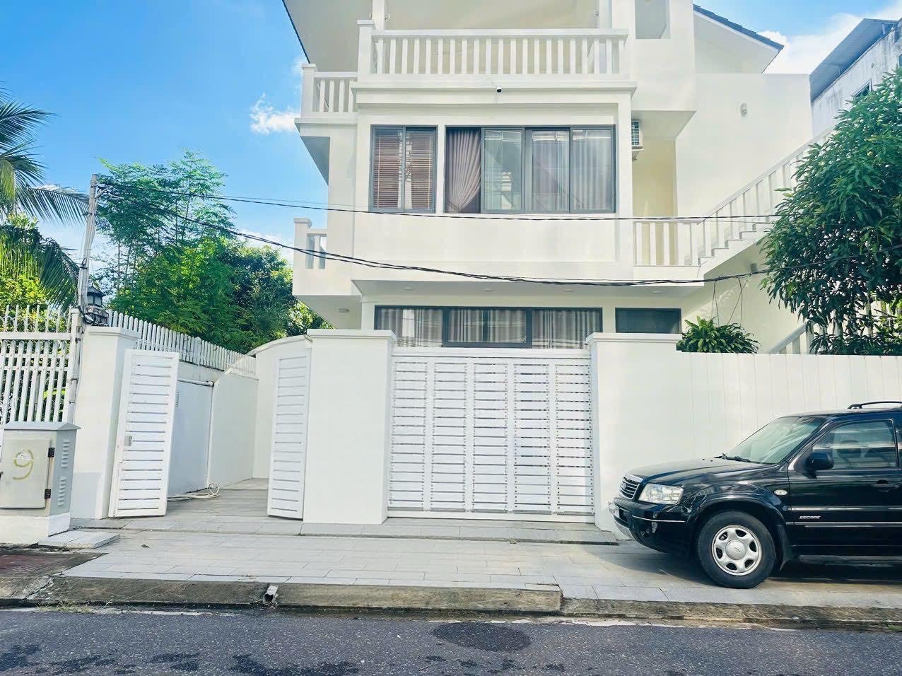 Bán Biệt thự View Biển, đối diện Bến du thuyền Nha Trang