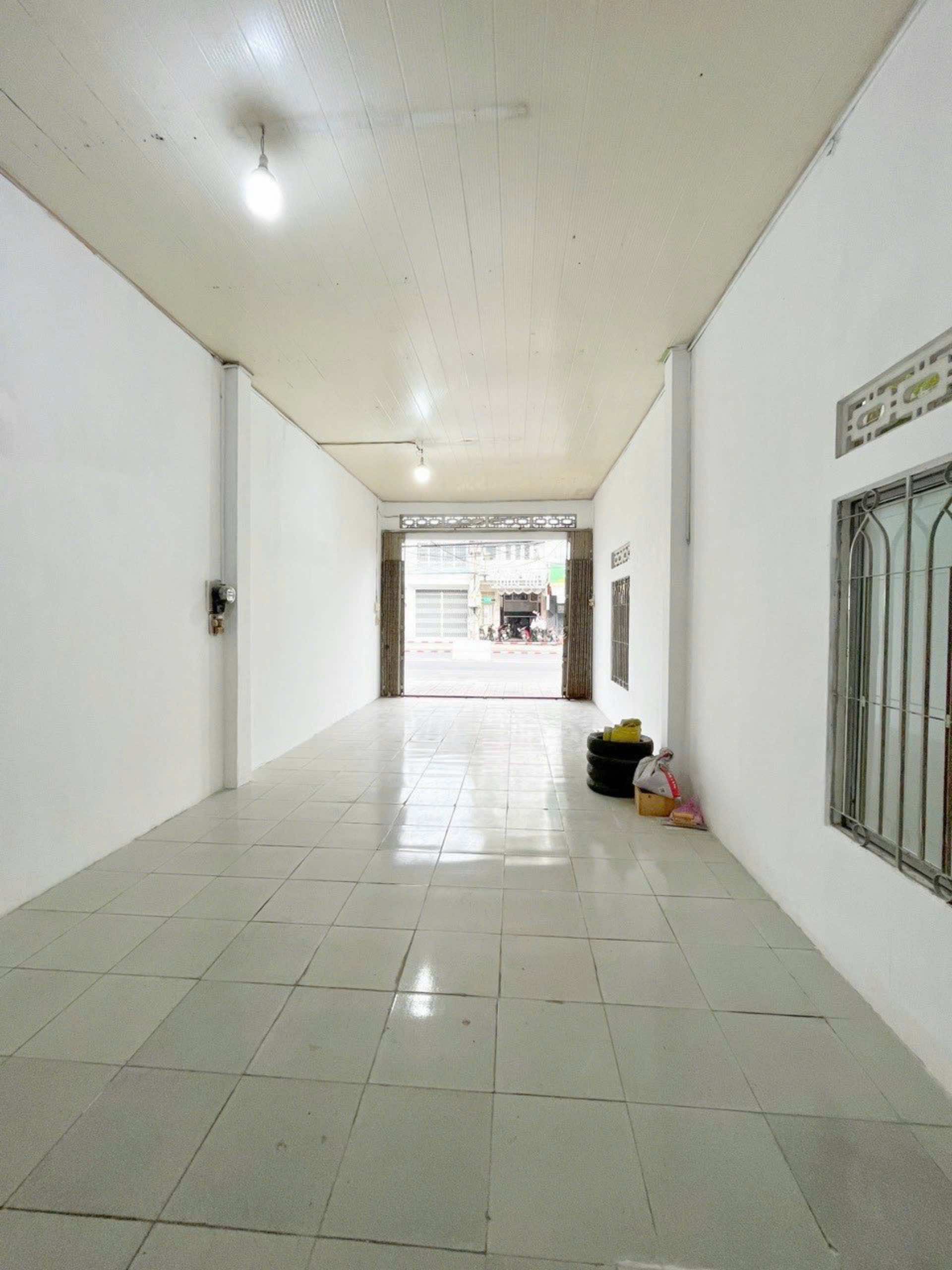 Bán Nhà mặt đường Lê Hồng Phong - Phước Hải.